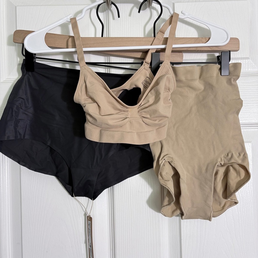 SKIMS Shapewear Bundle Size S Onyx High Waisted Brief Sand Bra and Shorts Set